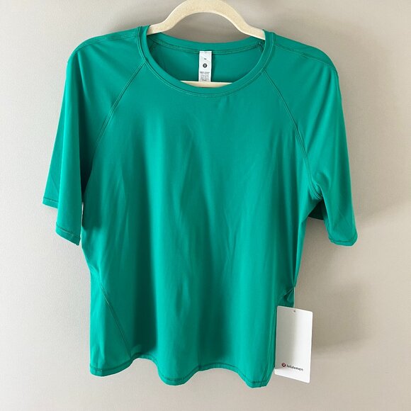 lululemon athletica Tops - NWT Lululemon Slim Fit T-Shirt - Kelly Green - RARE - Size 10